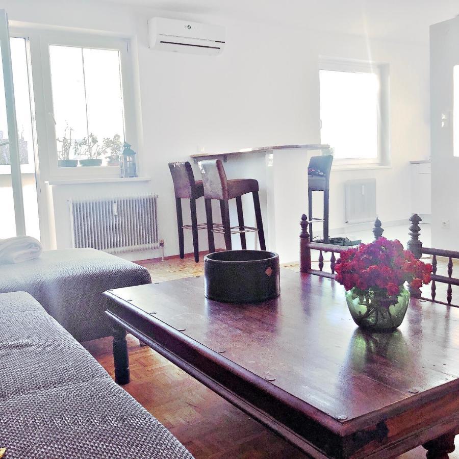 Modern New Danube Apartment, Perfect Location * Wien